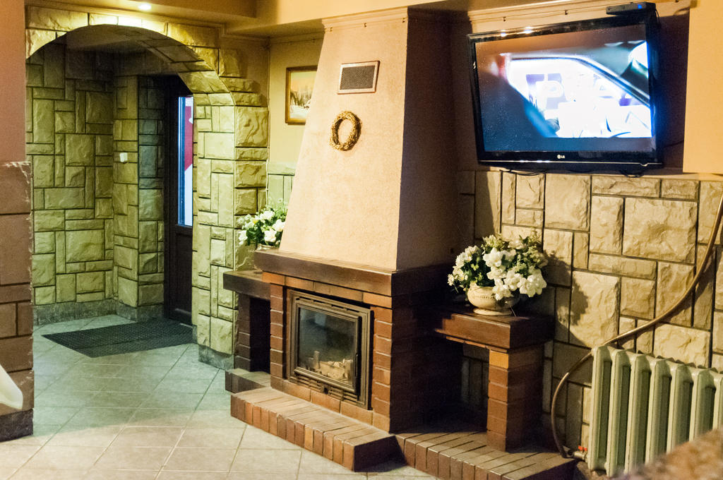 Uslugi Hotelarskie Las Vegas Miedzyrzec Podlaski Ngoại thất bức ảnh