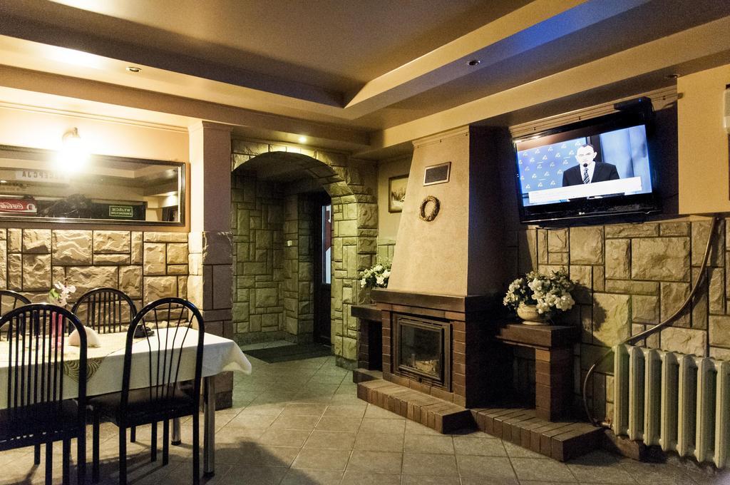 Uslugi Hotelarskie Las Vegas Miedzyrzec Podlaski Ngoại thất bức ảnh
